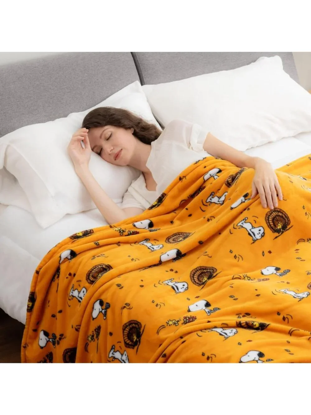 Cozy Snoopy & Woodstock Plush Blanket, VelvetLoft Fall Design, King Size 90x108